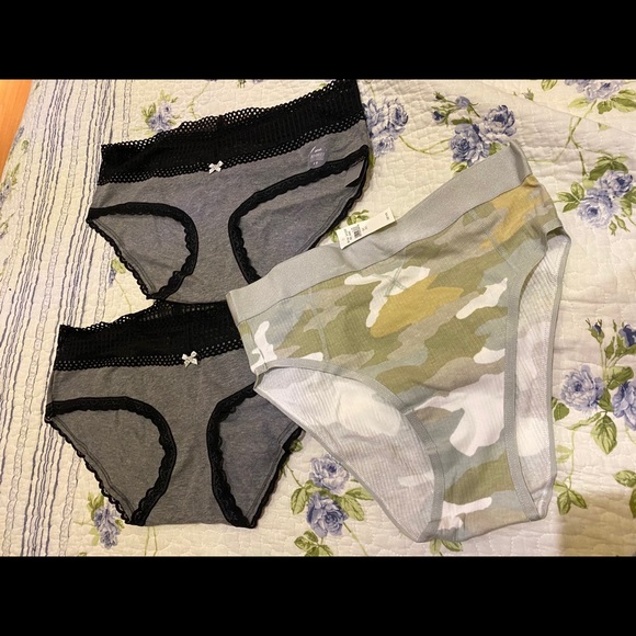 NWT AERIE panties SIZE M and S - Picture 1 of 3